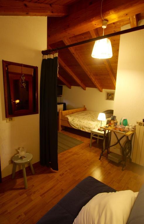 Bed and Breakfast Relais Des Elfes Шатійон Номер фото